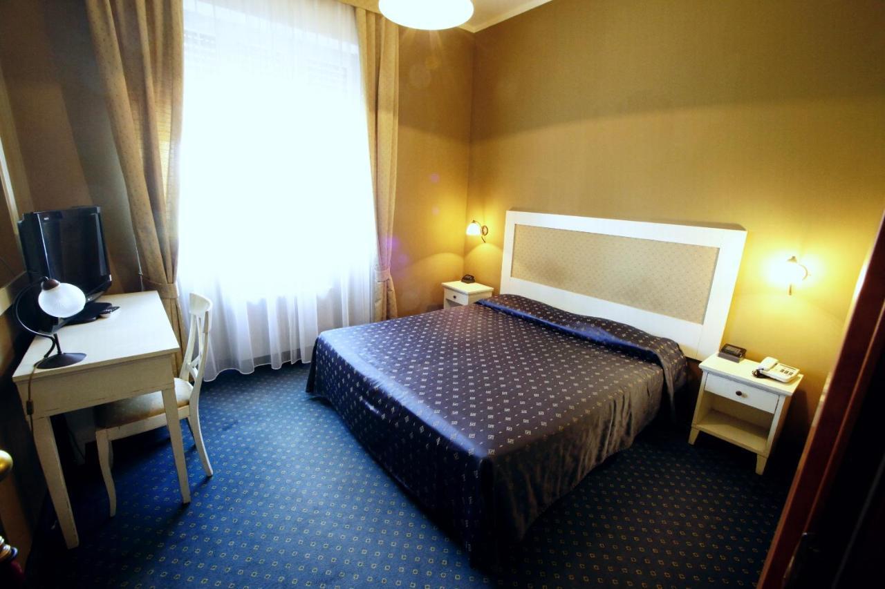 Hotel De La Ville Bereguardo Extérieur photo
